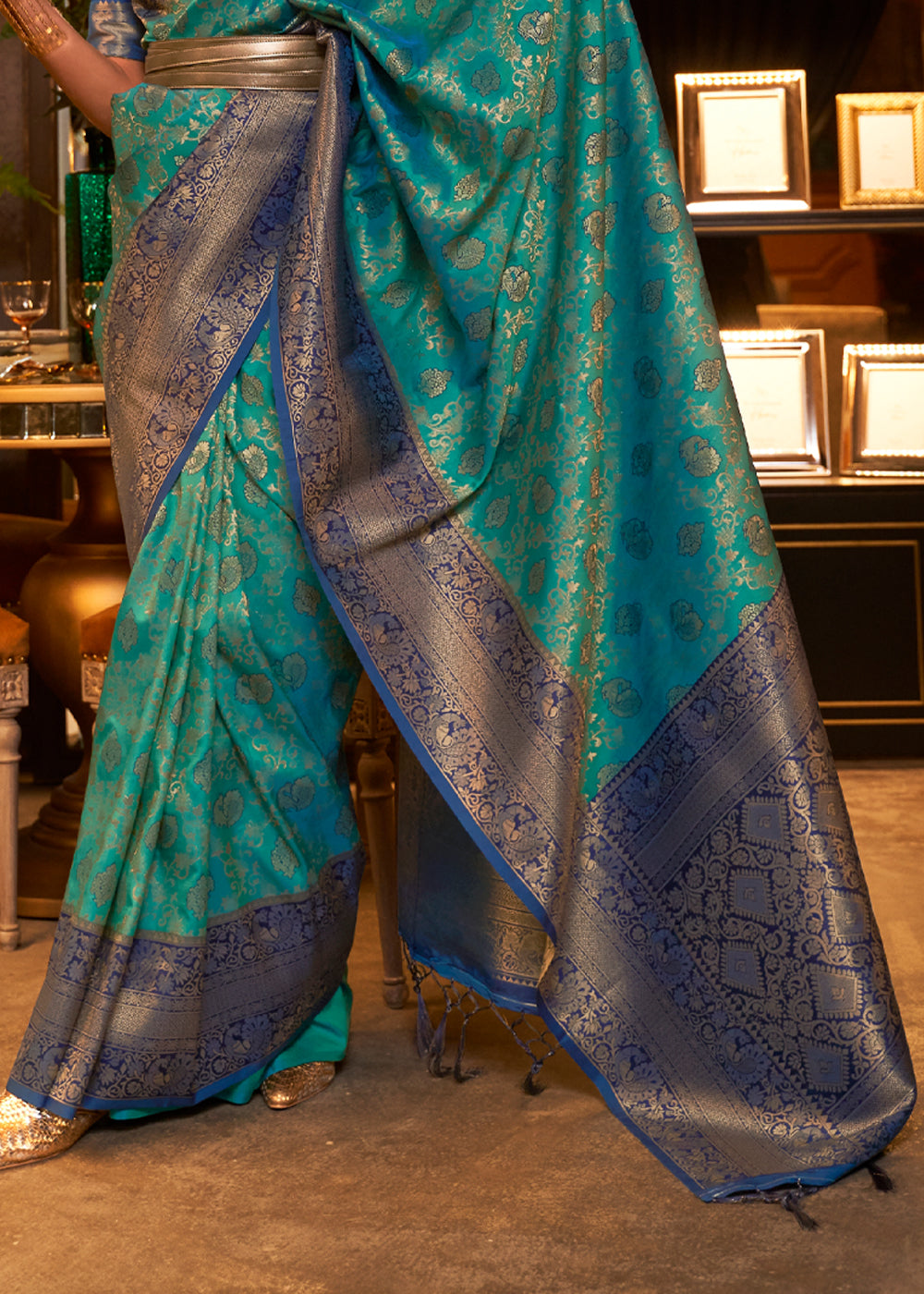 Teal Green Handloom Weaving Silk Saree