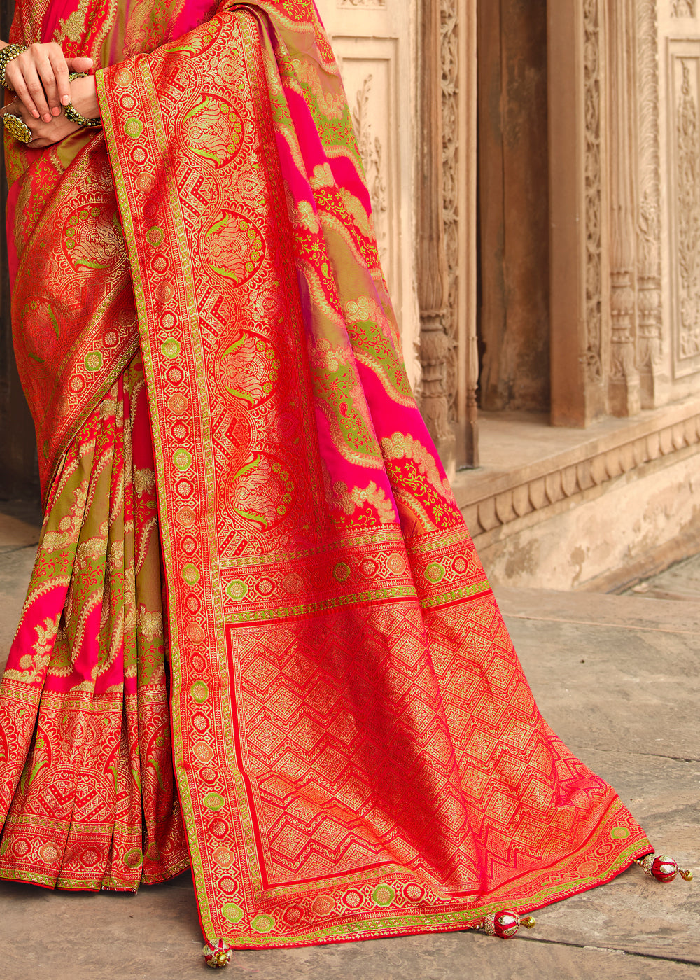 Red Jaal Pure Banarasi Handloom Katan Silk Saree - Aura Benaras