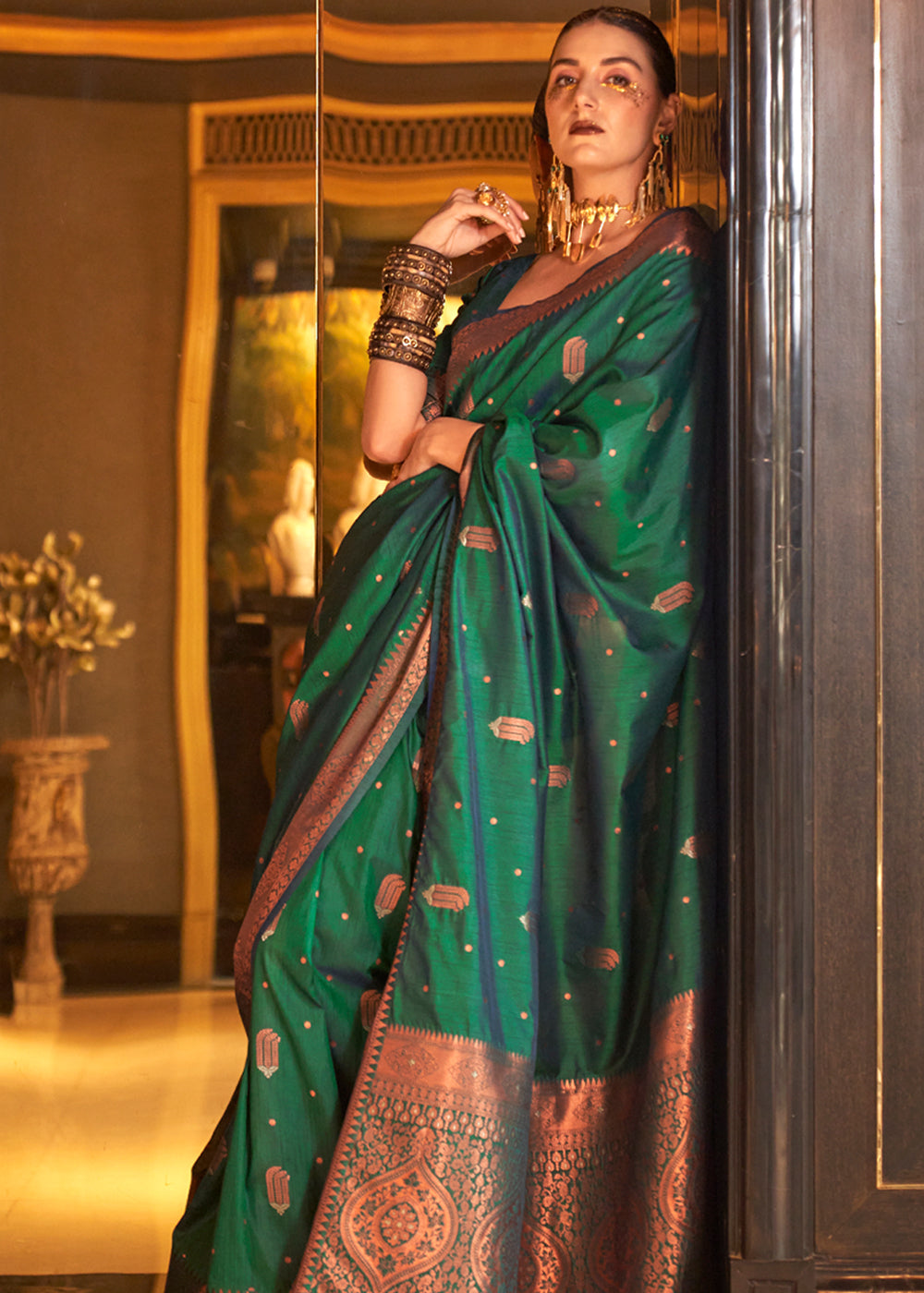 Forest Green Zari Handloom Woven Tussar Silk Saree