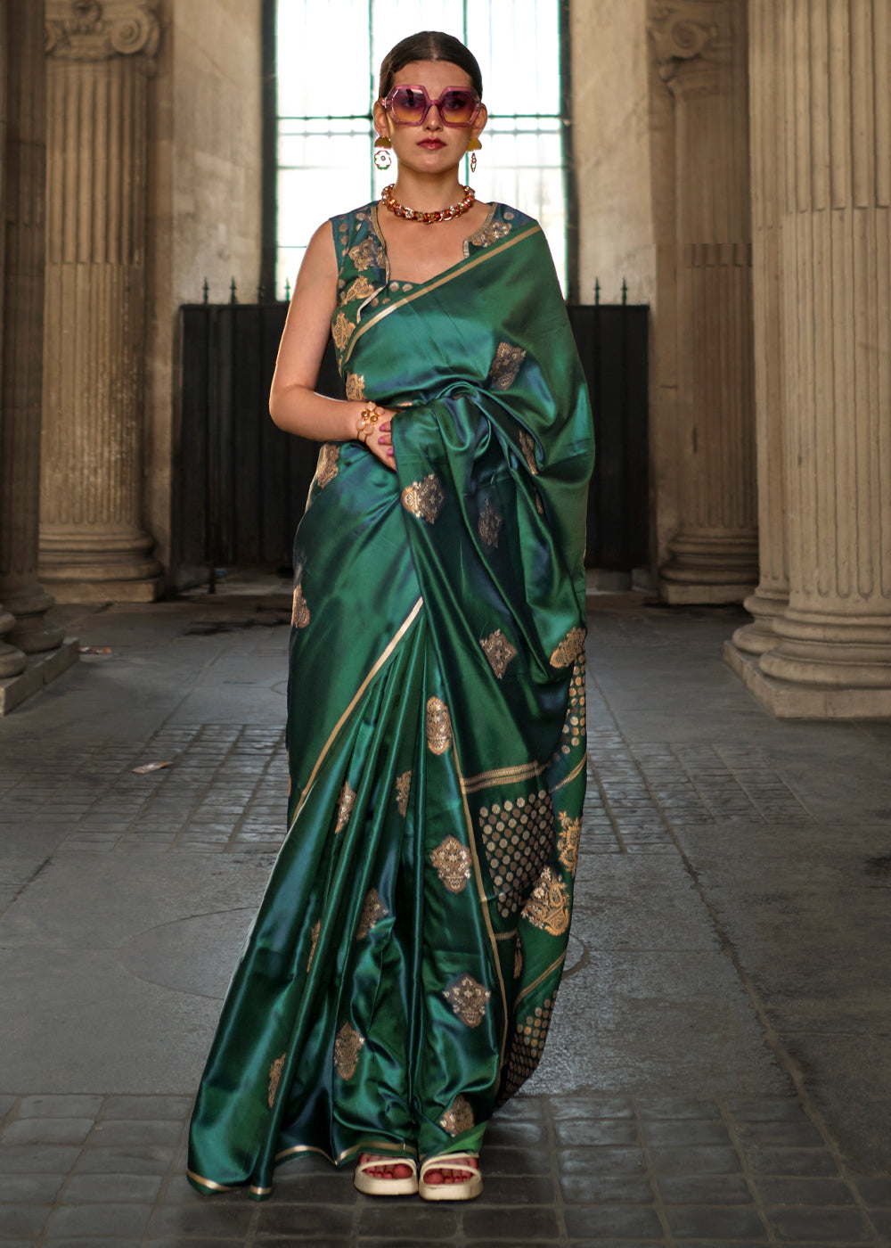 Classic Green Satin Handloom Weaving Silk Saree