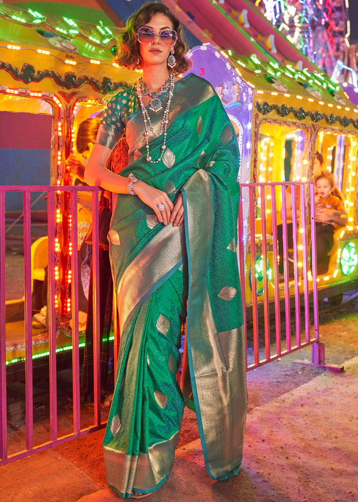 Green Handloom Weaving Silk Saree with Brocade Blouse