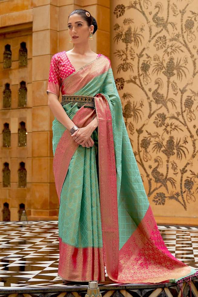 Bay Leaf Green And Pink Woven Banarasi Silk Saree